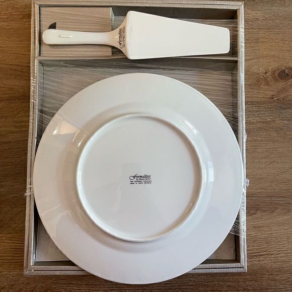 Beautiful Formalities by Baum‎ Bros Cake Plate & Server in Original Box - Picture 2 of 4